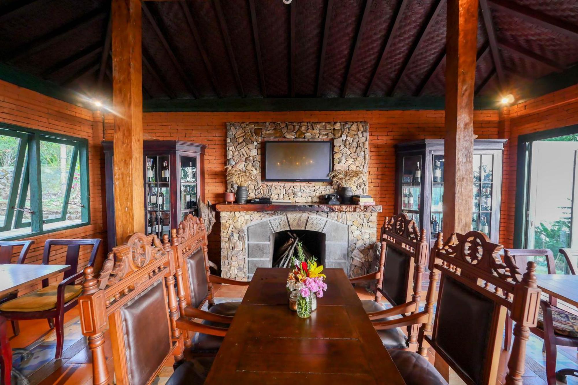 Munduk Farm House *